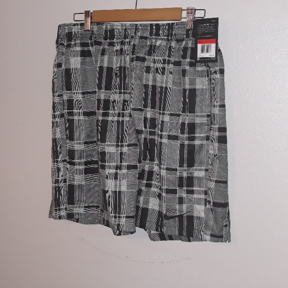 Nike men's drive fit tennis shorts